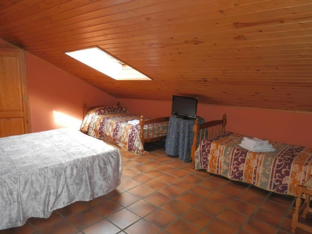Hostal El Portalico Linares de Mora Exterior foto